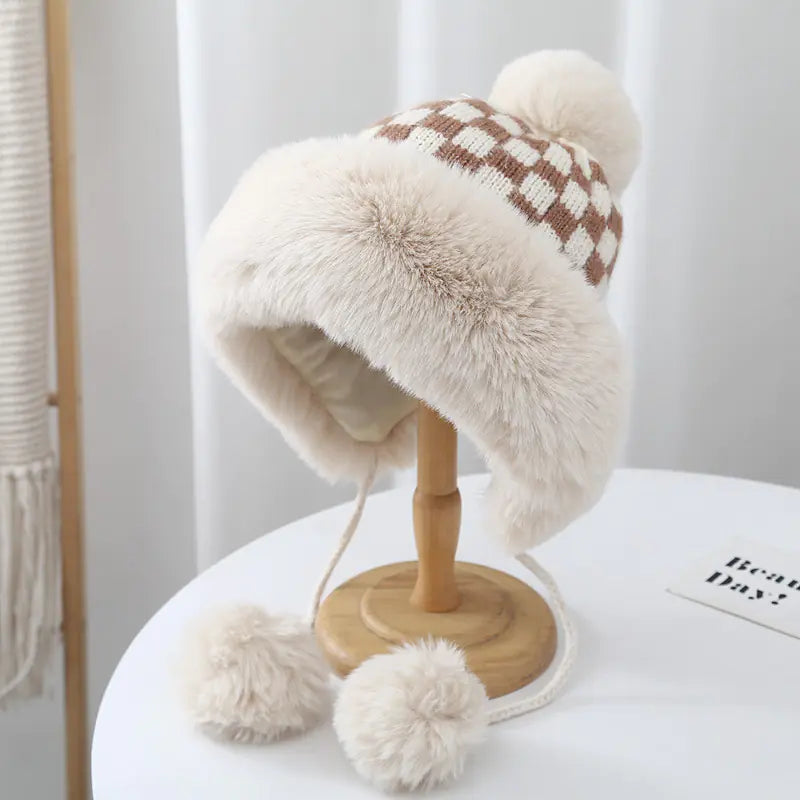 Checkerboard Fuzzy Lei